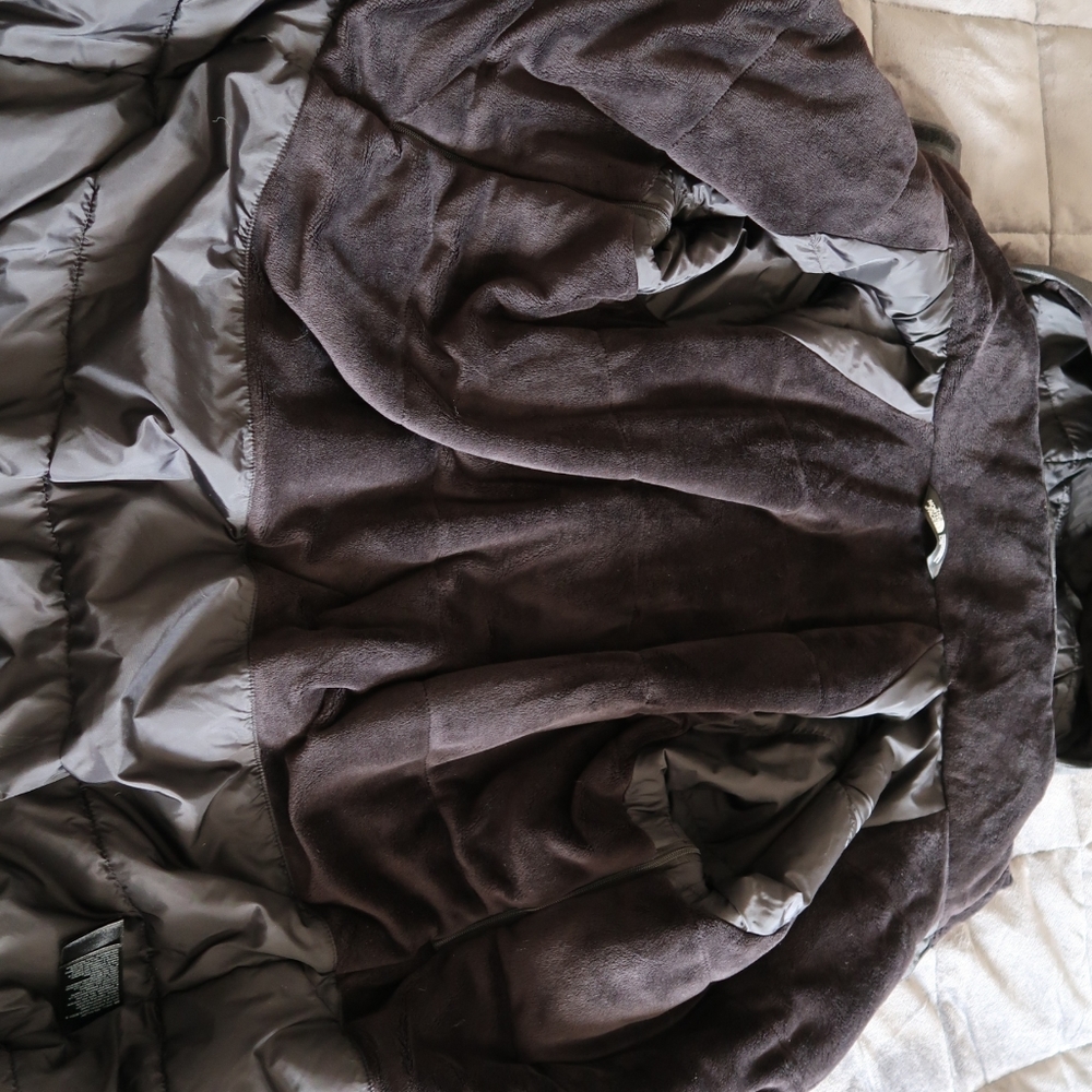 North face winter coat - Picture 4 of 8